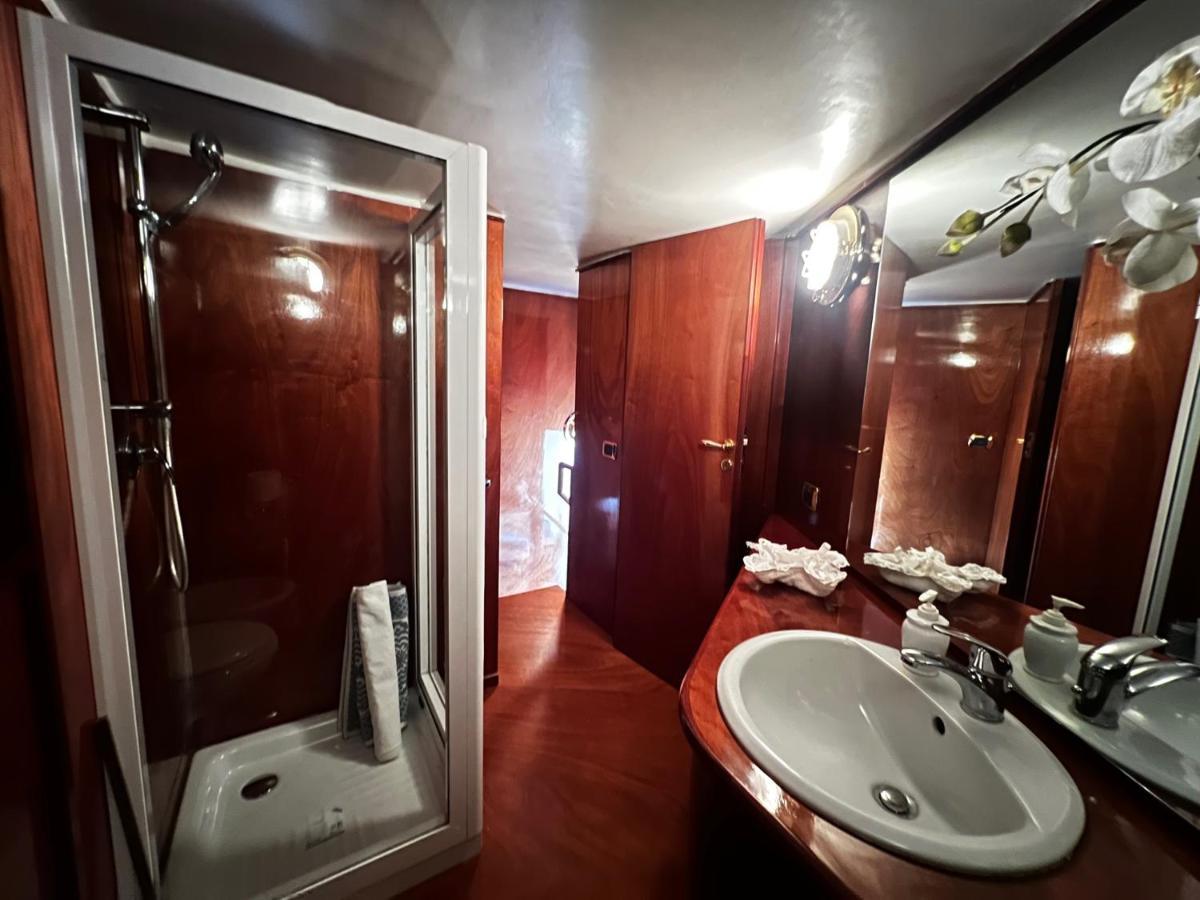 Residenza Borgo Marinaro Apartment Naples Luaran gambar